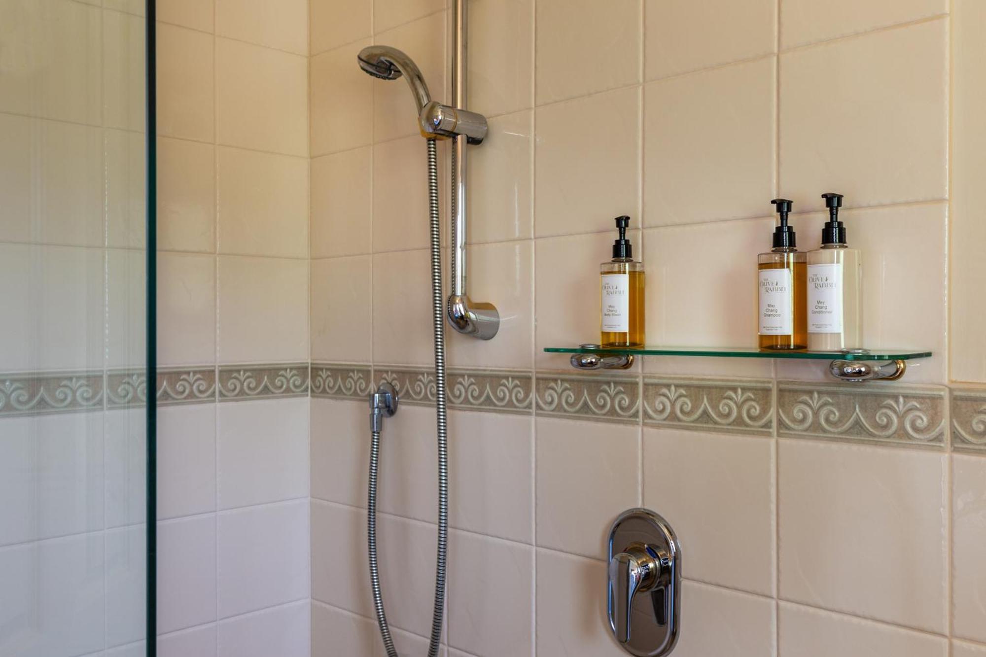 Olive Rabbit - Boutique Bed & Breakfast Turangi Exteriör bild